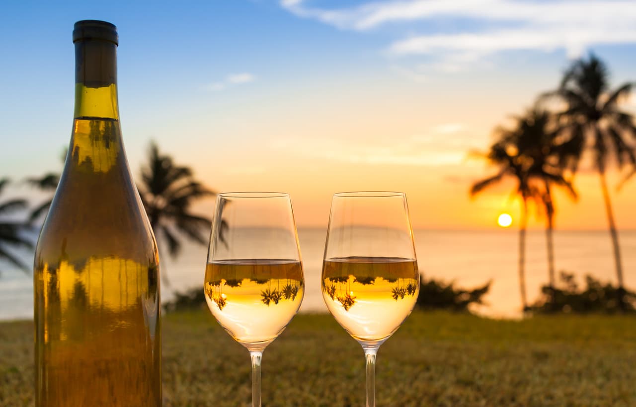 Duck Key's Dining Scene: A Decisive Factor for Luxury Home Buyers in the Florida Keys