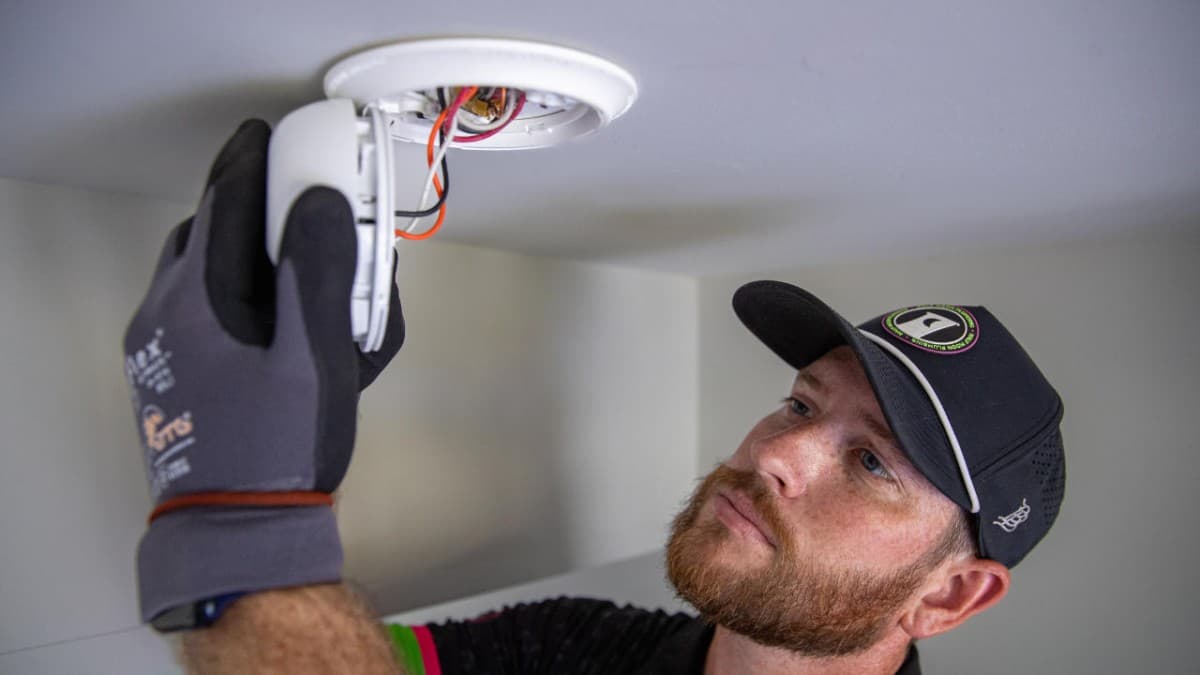 Tulsa Electrician with 4,000 Five-Star Reviews Launches Whole-Home Generator Installation Ahead of 2026 Storm Season