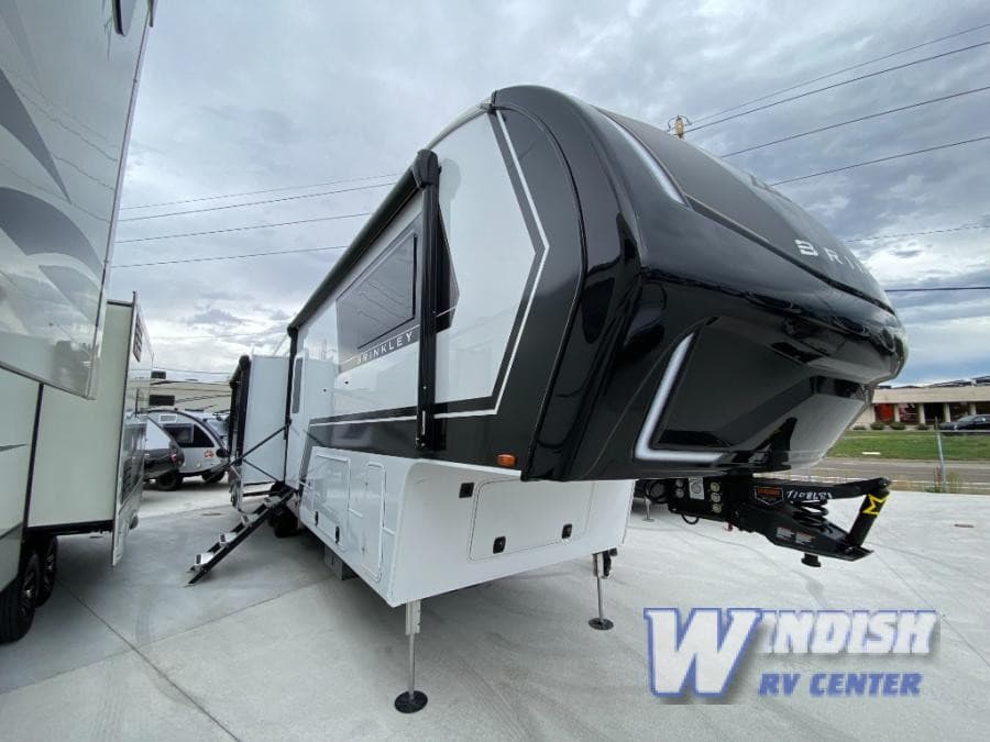 Windish RV Center Longmont Expands Inventory of Lightweight Trailers and Fifth Wheels to Meet Growing Colorado Demand
