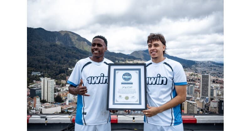 1win Sets World Record by Hosting Football Match on Bogotá’s Torre Colpatria