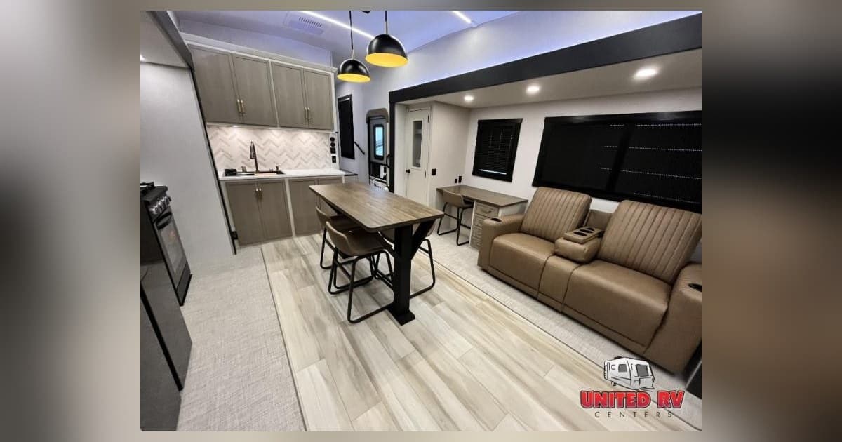 United RV Highlights Entegra Vision XL Motorhomes and Used RVs for Georgia Travelers